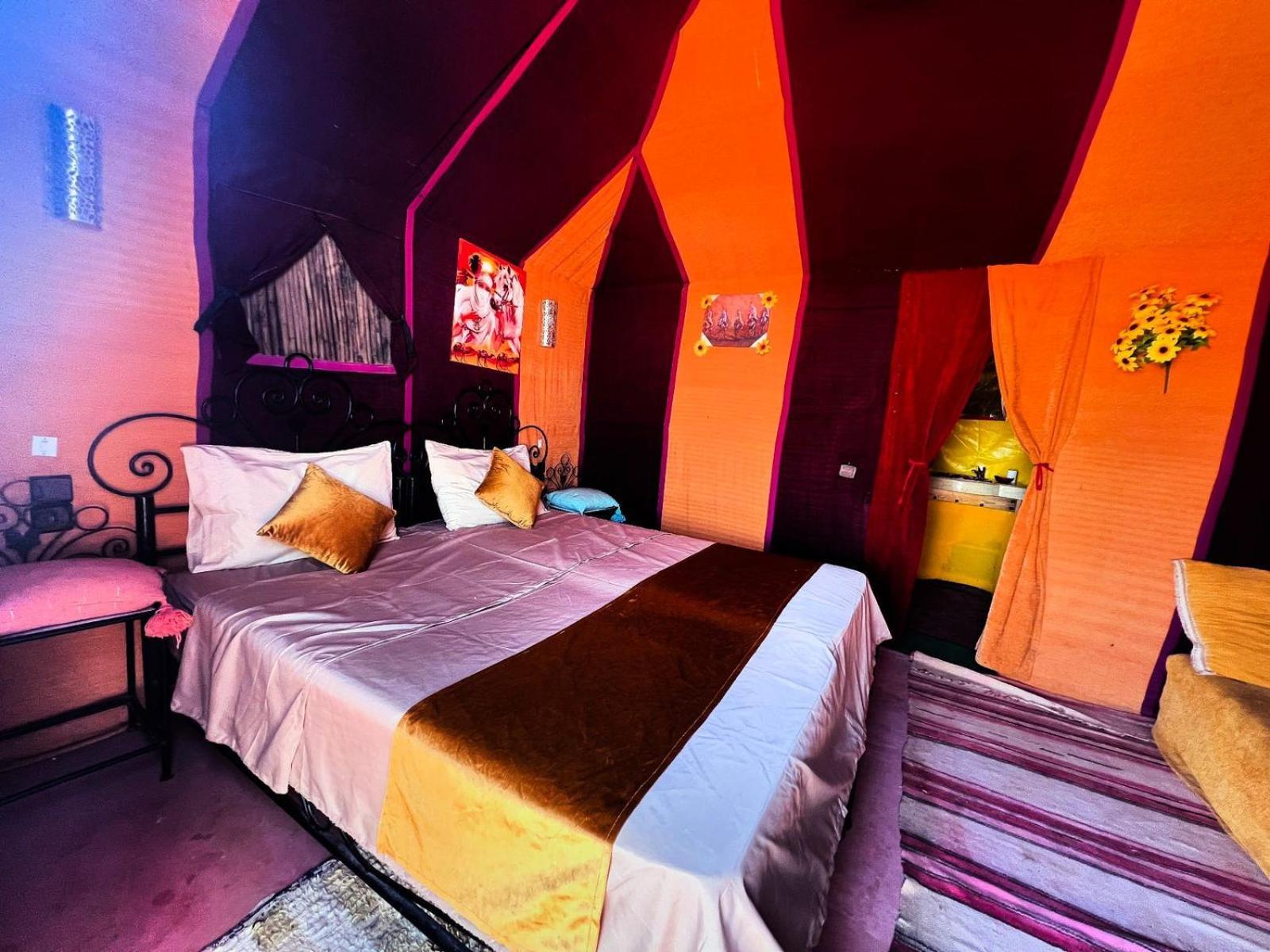 Desert Camp Camel & Sandboarding Merzouga Exterior foto
