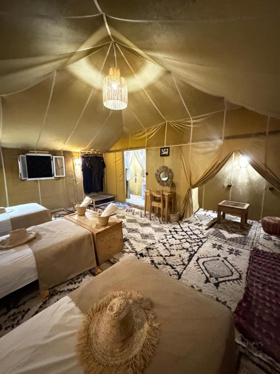 Desert Camp Camel & Sandboarding Merzouga Exterior foto