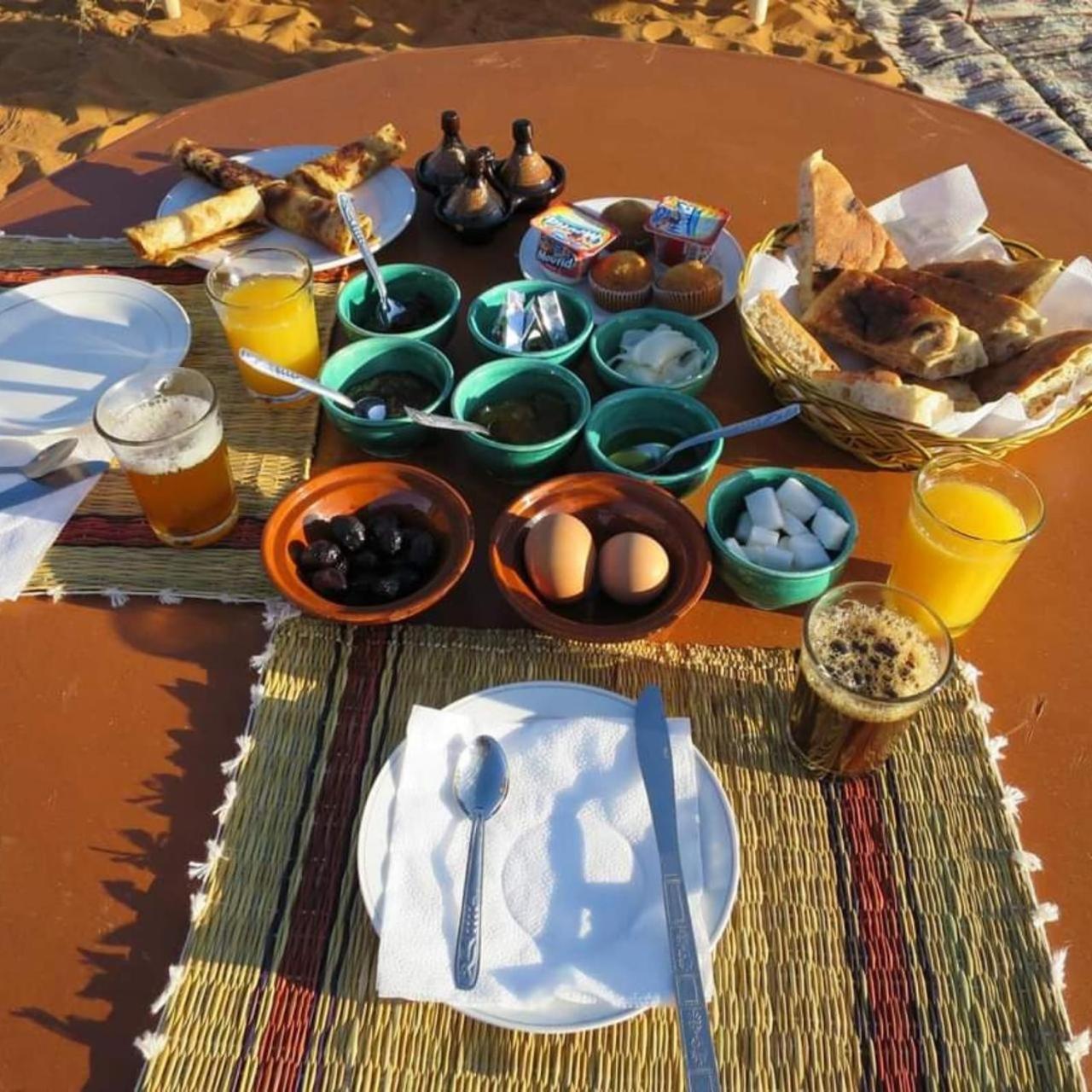 Desert Camp Camel & Sandboarding Merzouga Exterior foto